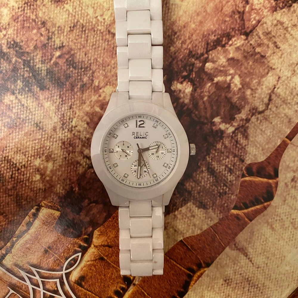 Relic White Ceramic Watch - Picture 2 of 6